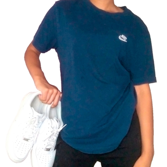 Nike navy blue short sleeve baggy tshirt - Picture 1 of 3